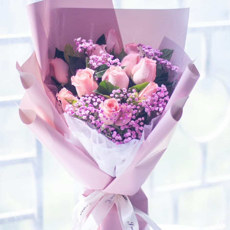 Pink Rose & Baby's Breath Bouquet